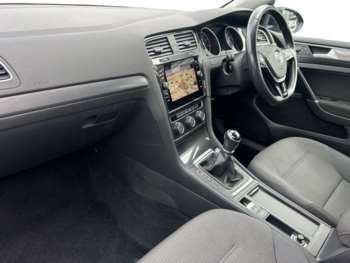 Used Volkswagen Golf 2017 for sale - 74848624: Photo