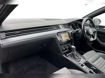 Used Volkswagen Passat 2015 for sale - 76013434: Photo