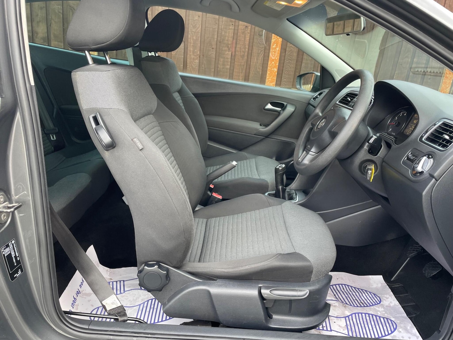 Used Volkswagen Polo 2010 for sale - 76215052: Photo 23