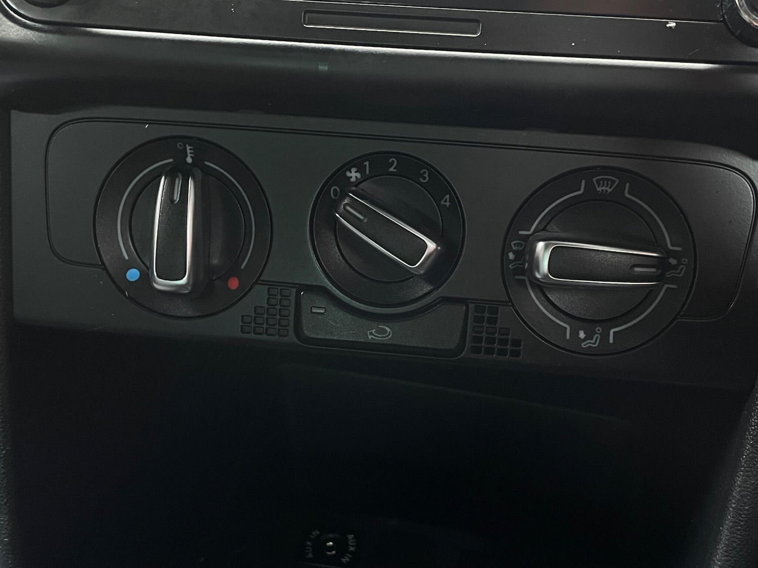 Used Volkswagen Polo 2010 for sale - 76215052: Photo 47