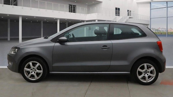 Used Volkswagen Polo 2010 for sale - 76215052: Photo 4
