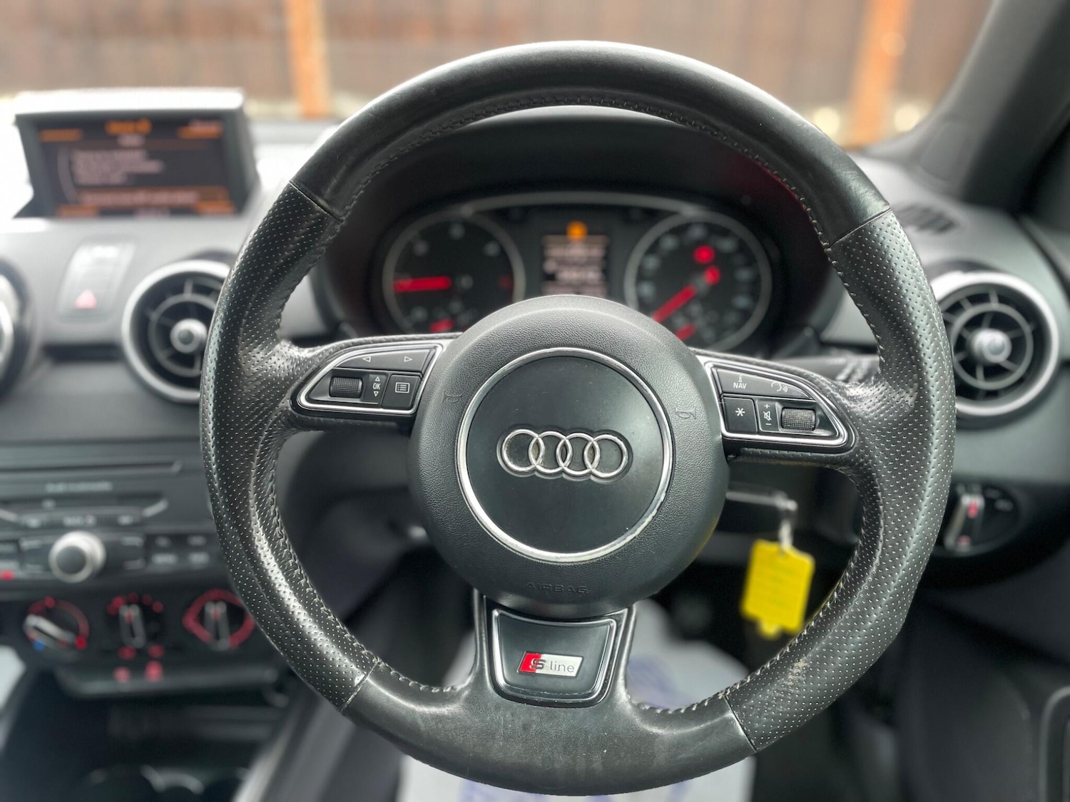 Used Audi A1 2011 for sale - 76214075: Photo 19