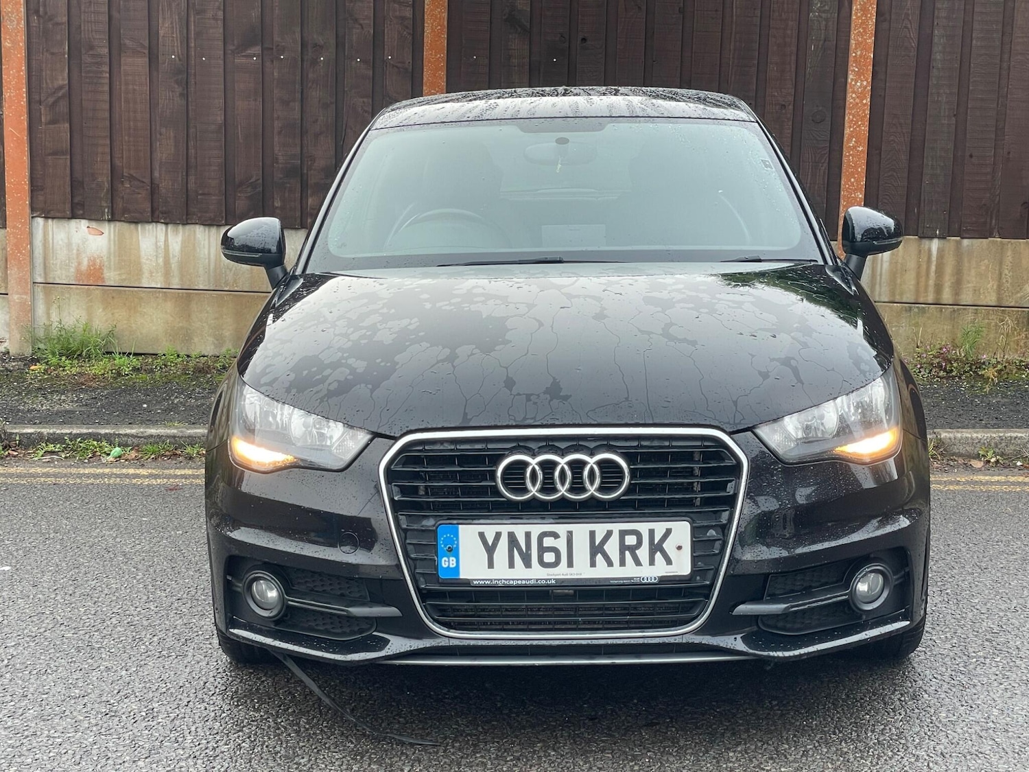 Used Audi A1 2011 for sale - 76214075: Photo 2