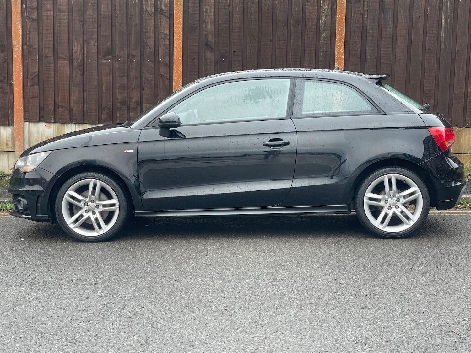 Used Audi A1 2011 for sale - 76214075: Photo 5