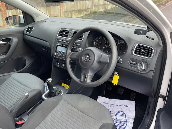 Used Volkswagen Polo 2011 for sale - 73256862: Photo 34