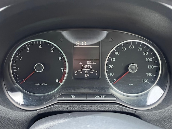 Used Volkswagen Polo 2011 for sale - 73256862: Photo 35