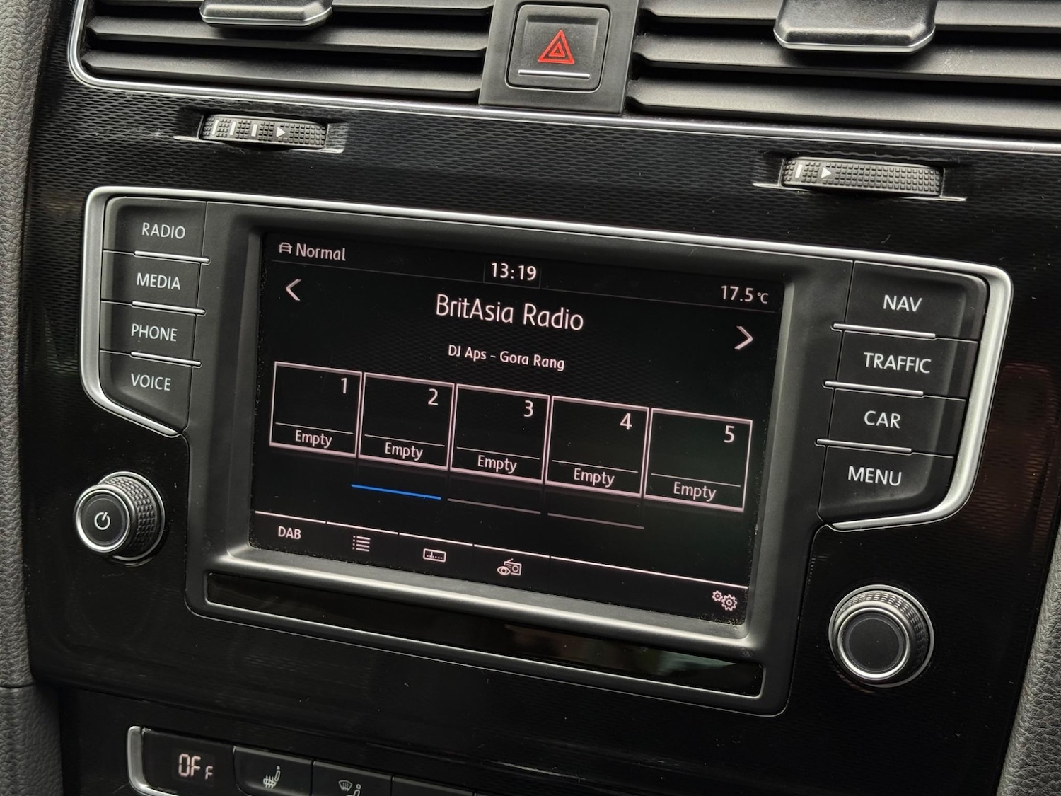 Used Volkswagen Golf 2016 for sale - 76336900: Photo 29