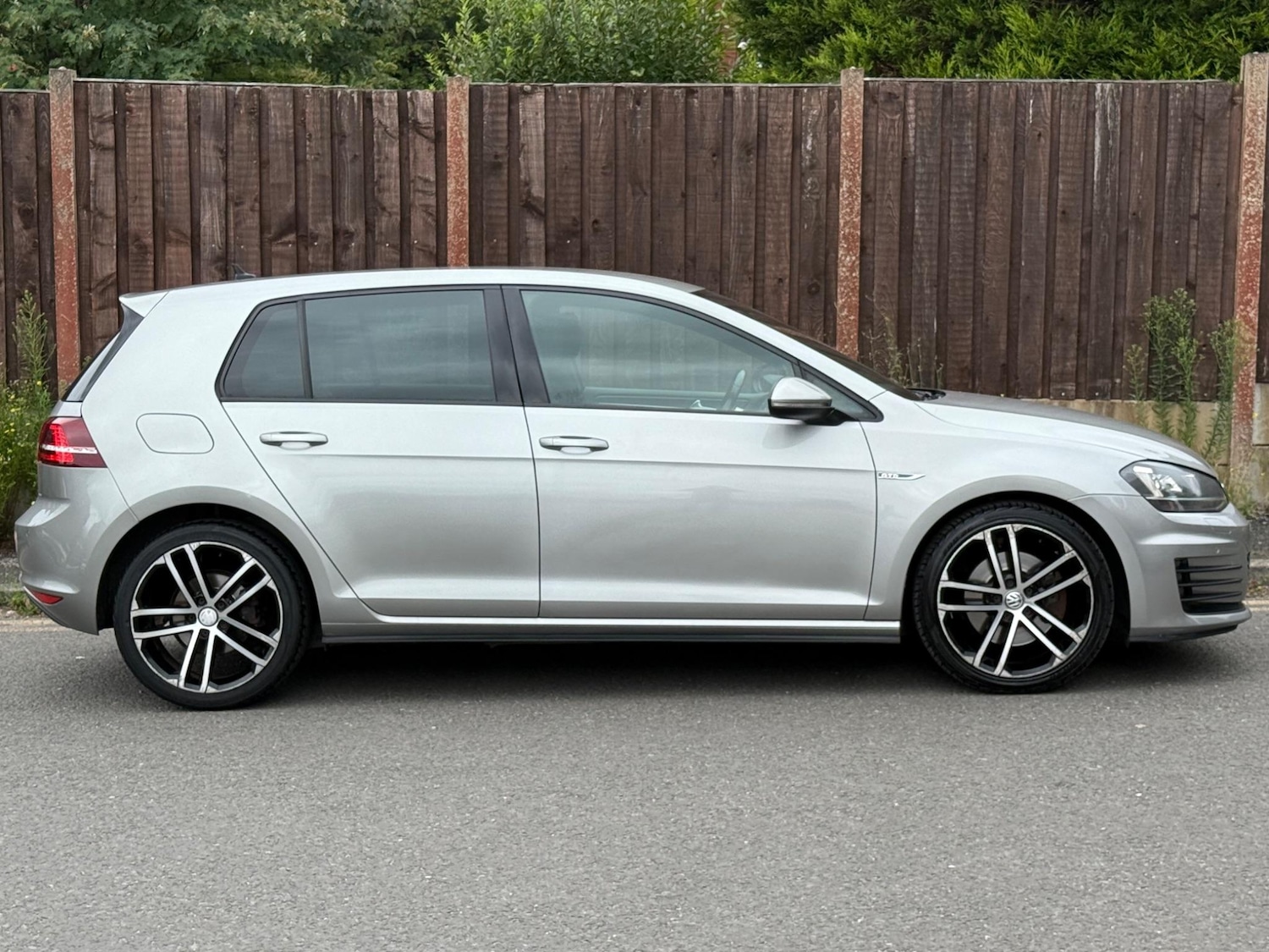 Used Volkswagen Golf 2016 for sale - 76336900: Photo 6