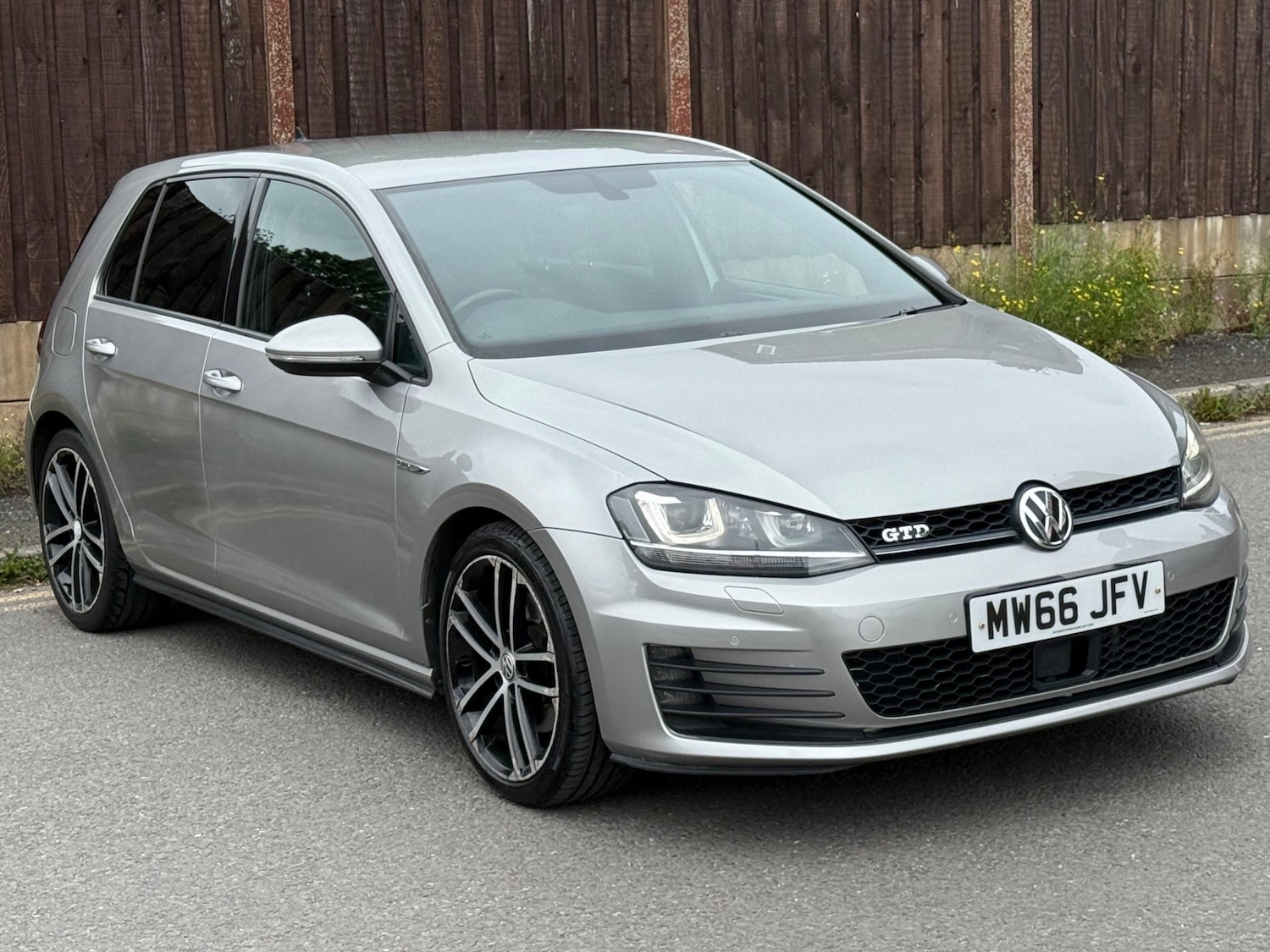 Used Volkswagen Golf 2016 for sale - 76336900: Photo 7