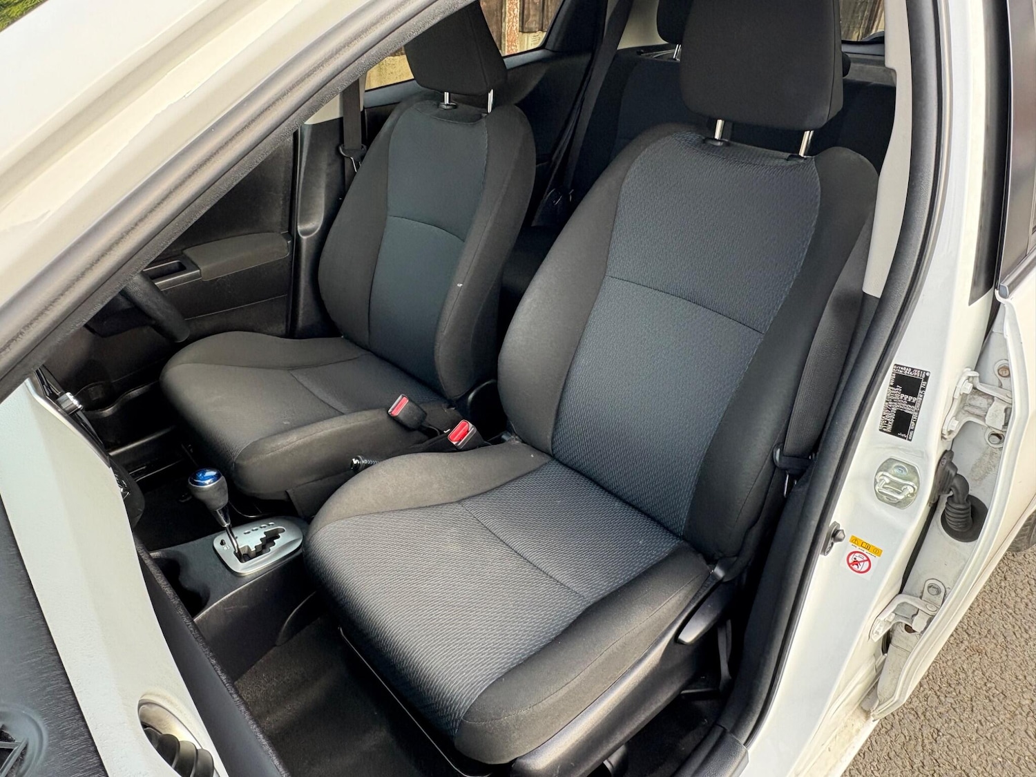 Used Toyota Yaris 2014 for sale - 77478535: Photo 29