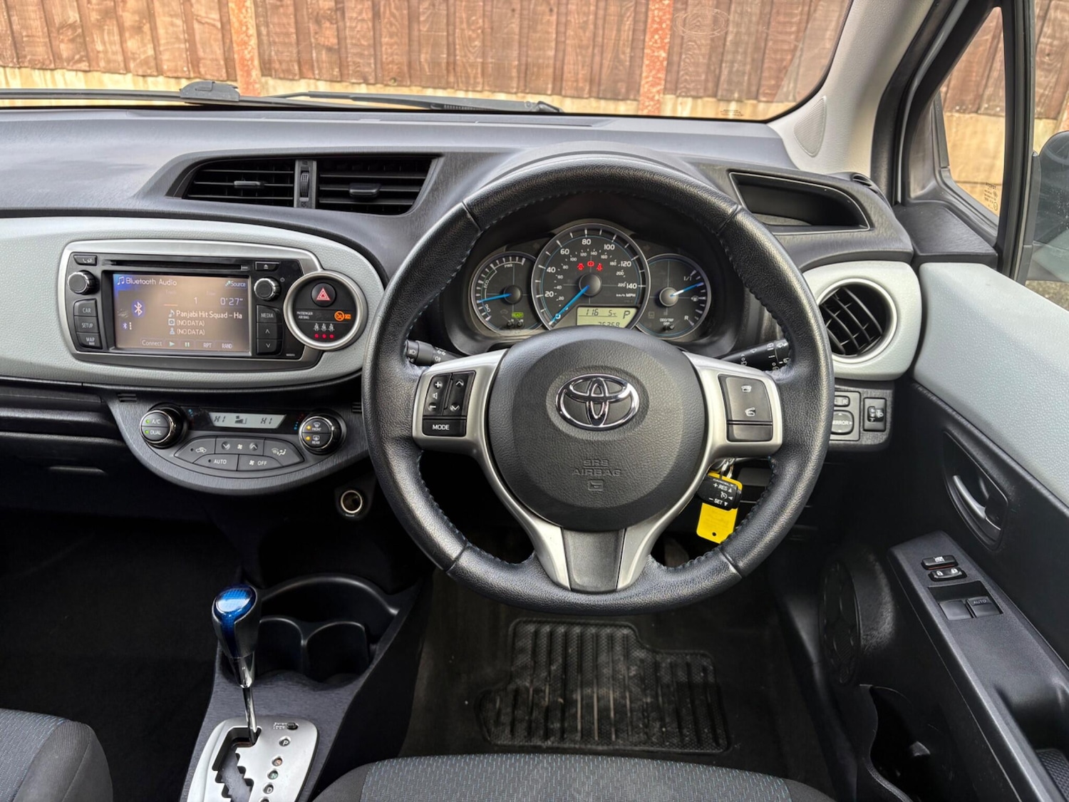 Used Toyota Yaris 2014 for sale - 77478535: Photo 35