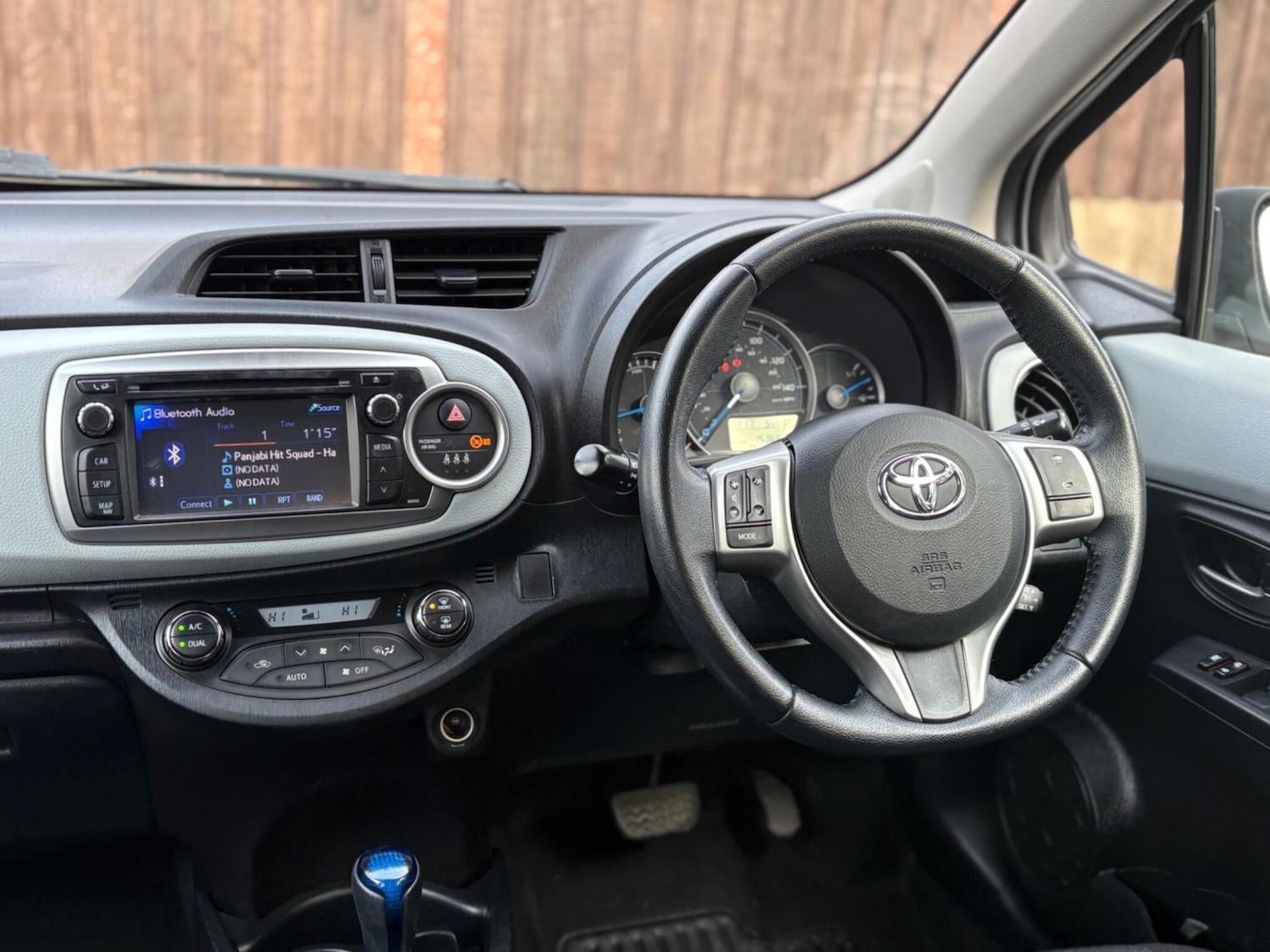 Used Toyota Yaris 2014 for sale - 77478535: Photo 37