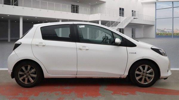 Used Toyota Yaris 2014 for sale - 77478535: Photo 5