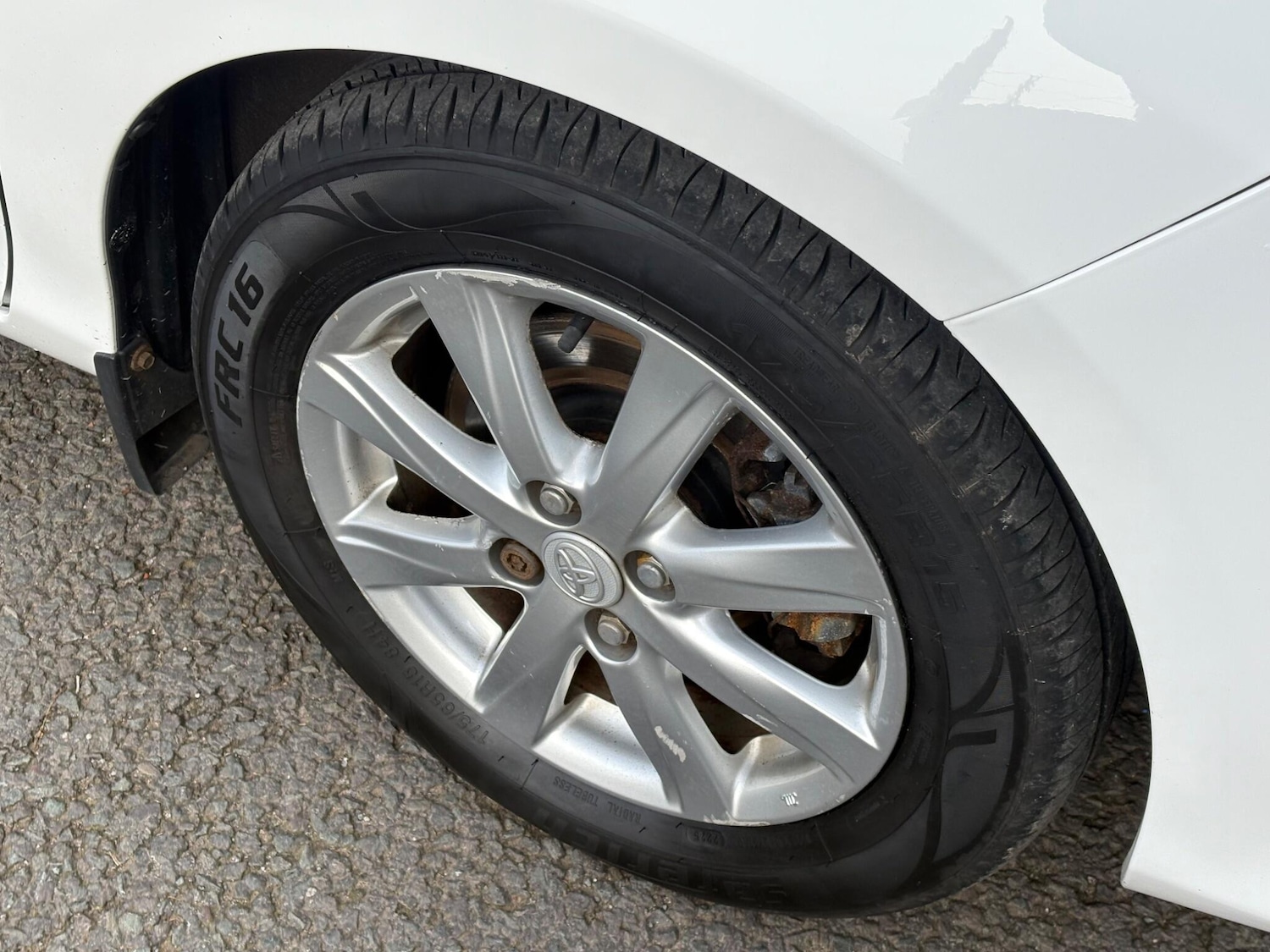 Used Toyota Yaris 2014 for sale - 77478535: Photo 68