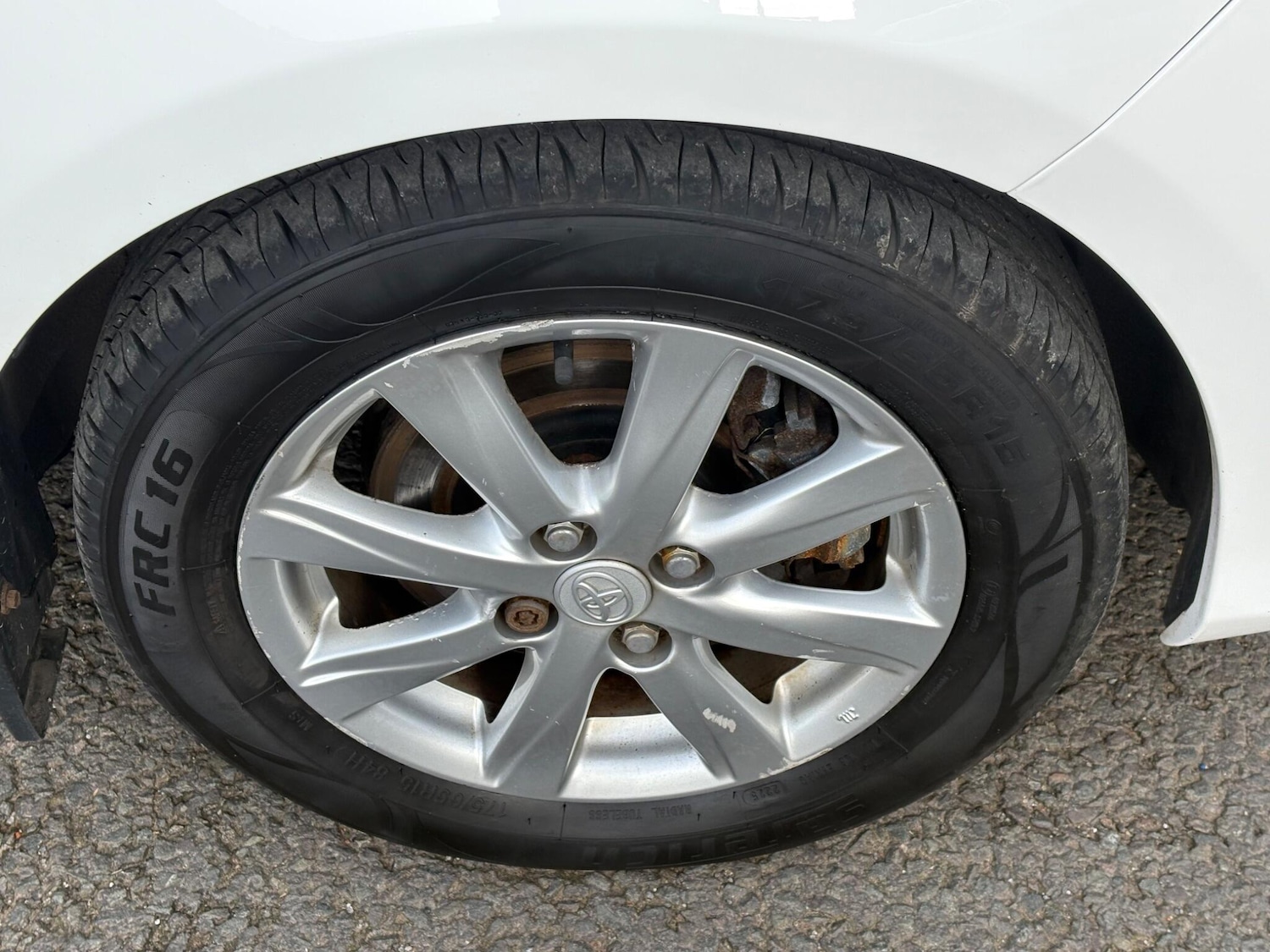 Used Toyota Yaris 2014 for sale - 77478535: Photo 69