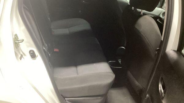 Used Toyota Yaris 2014 for sale - 77478535: Photo 8