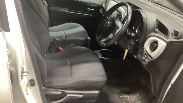 Used Toyota Yaris 2014 for sale - 77478535: Photo 9