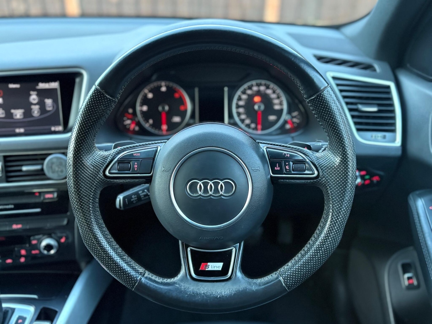 Used Audi Q5 2015 for sale - 76975709: Photo 29
