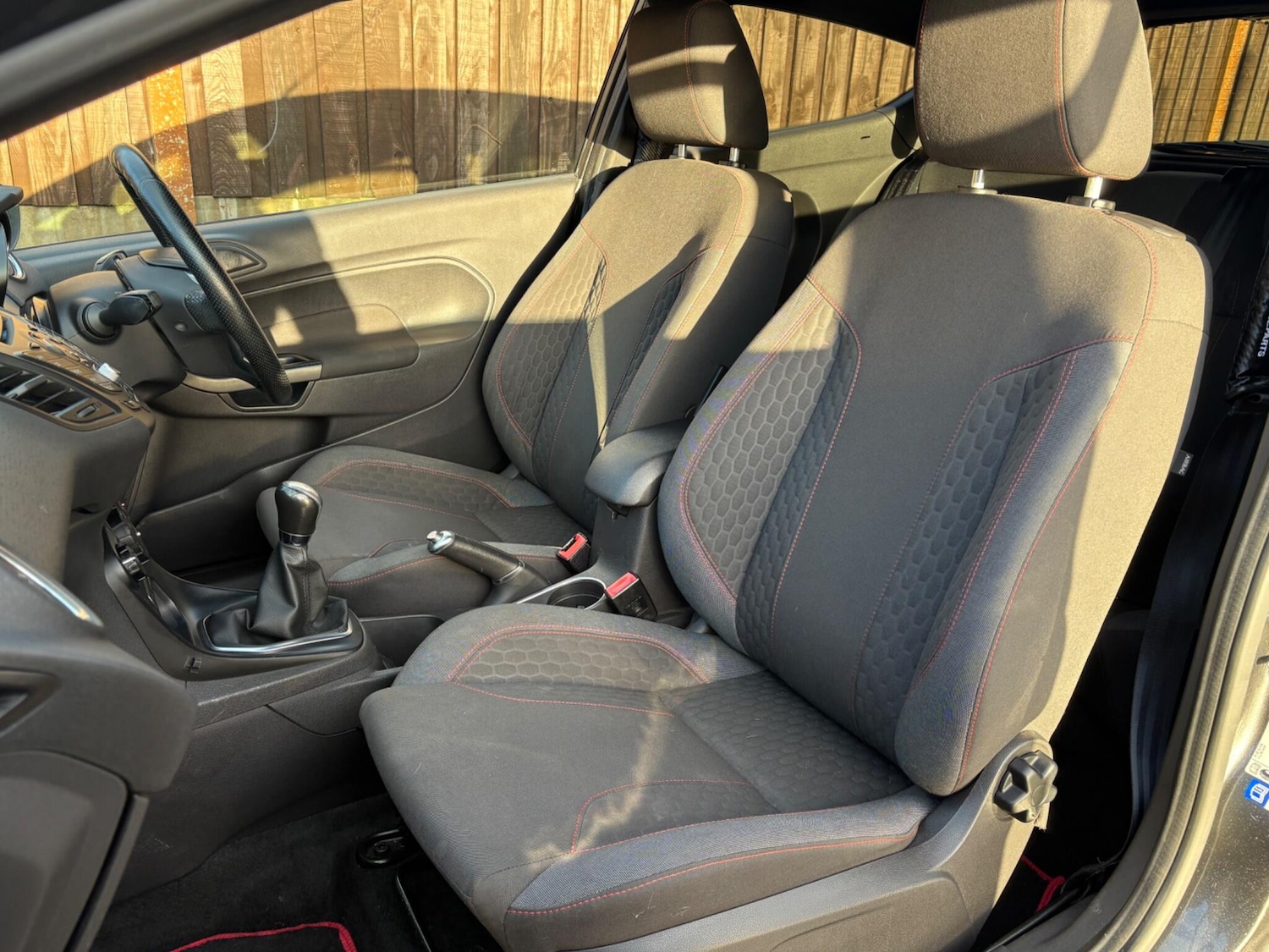 Used Ford Fiesta 2017 for sale - 76926178: Photo 21