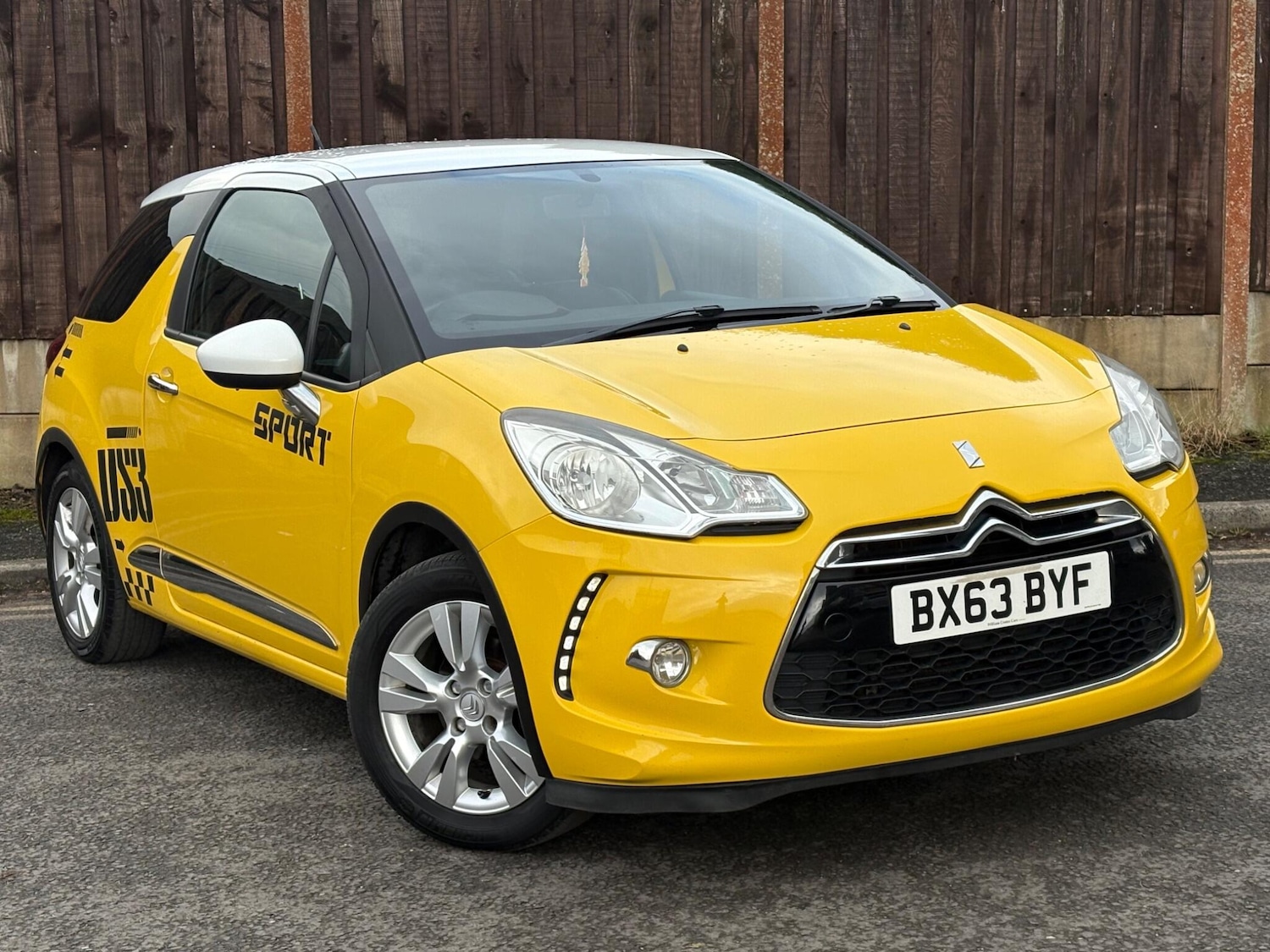 Used Citroen DS3 2013 for sale - 77395849: Photo 13
