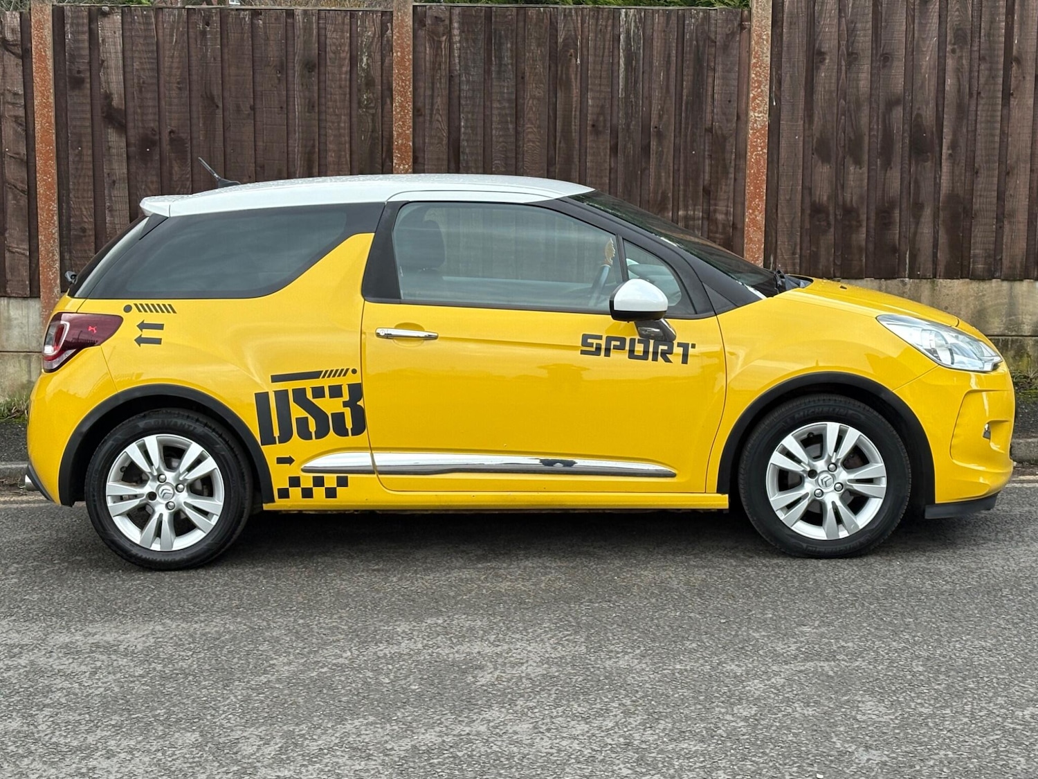 Used Citroen DS3 2013 for sale - 77395849: Photo 6