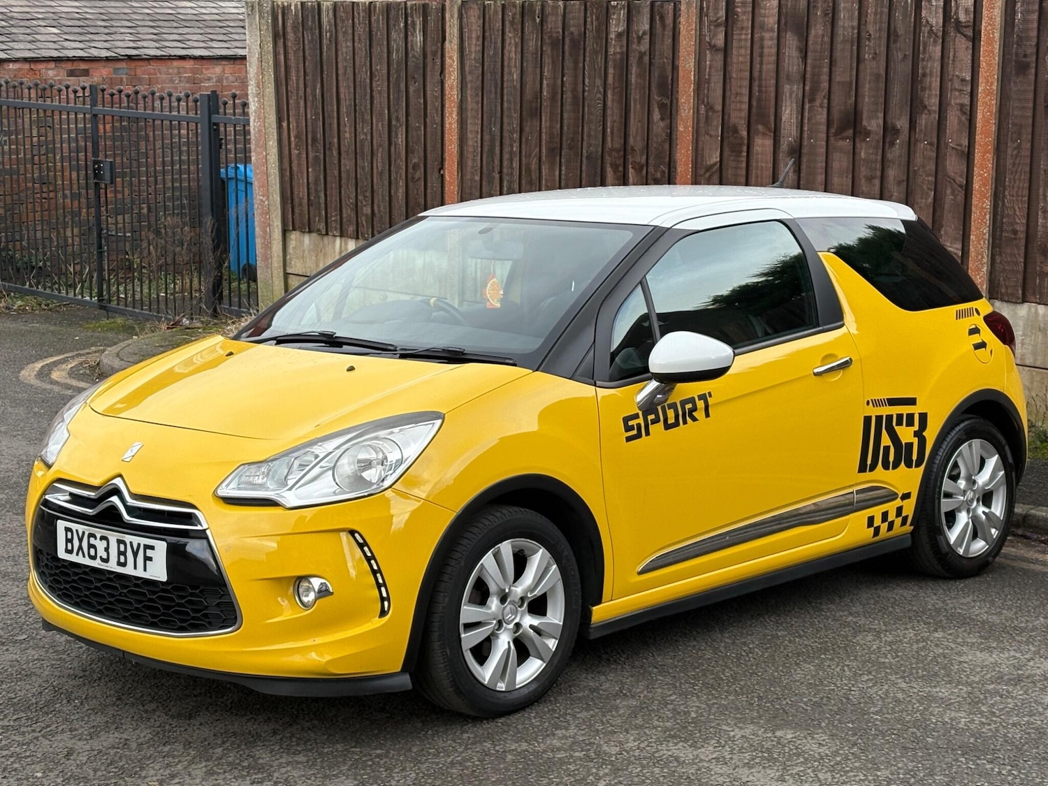 Used Citroen DS3 2013 for sale - 77395849: Photo 9