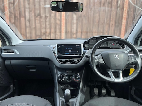 Used Peugeot 208 2017 for sale - 75589815: Photo 17