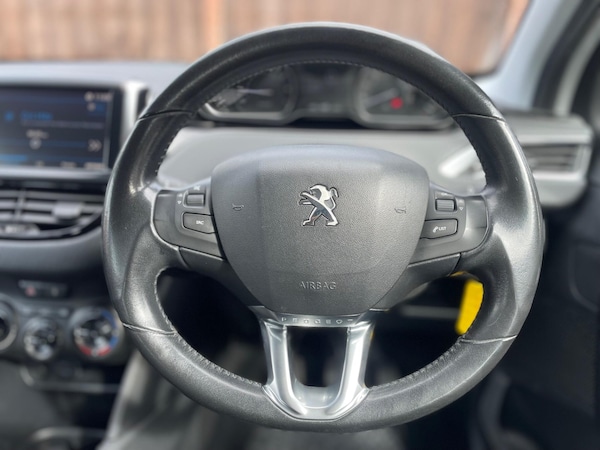 Used Peugeot 208 2017 for sale - 75589815: Photo 19