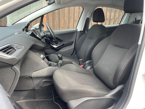 Used Peugeot 208 2017 for sale - 75589815: Photo 30