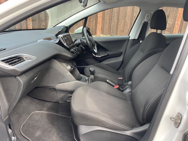 Used Peugeot 208 2017 for sale - 75589815: Photo 33