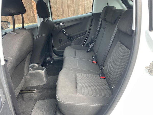 Used Peugeot 208 2017 for sale - 75589815: Photo 38