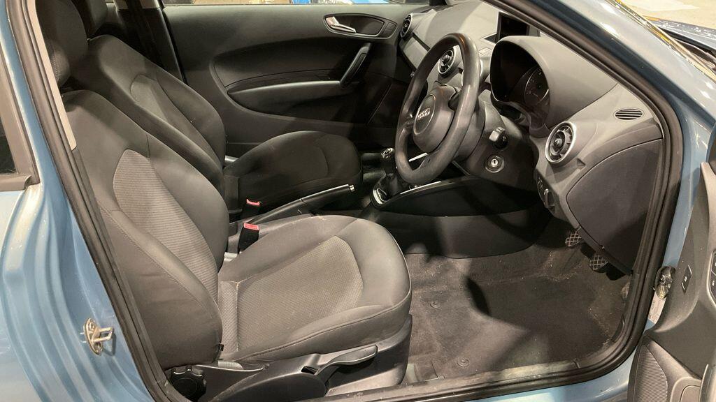 Used Audi A1 2012 for sale - 76765859: Photo 7