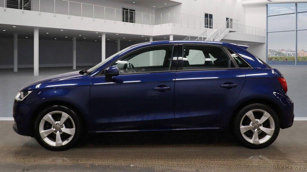 Used Audi A1 2015 for sale - 77215707: Photo 4