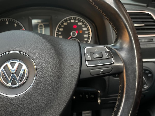 Used Volkswagen EOS 2011 for sale - 75539805: Photo 36