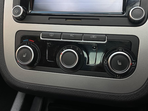 Used Volkswagen EOS 2011 for sale - 75539805: Photo 44