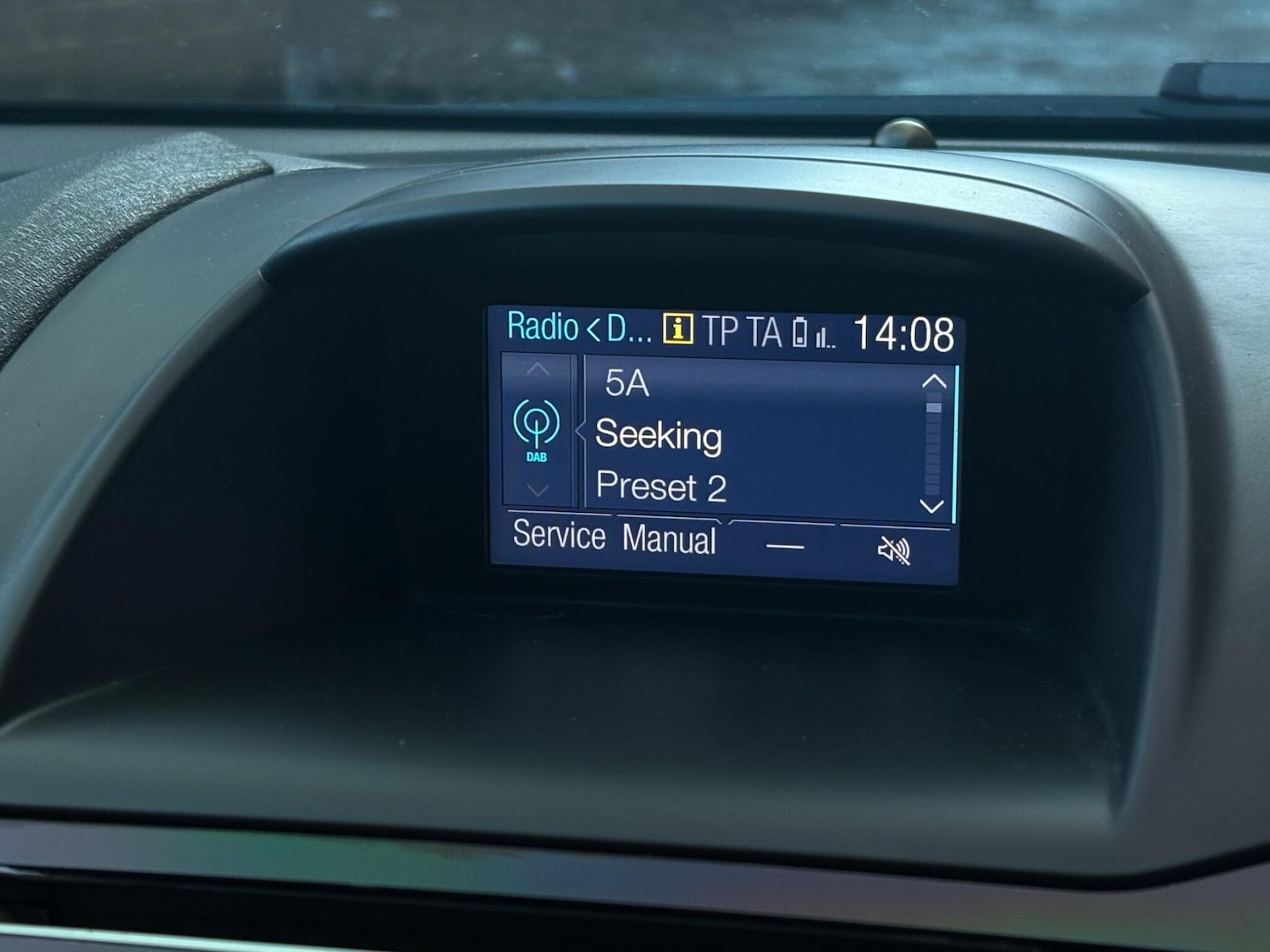 Used Ford Fiesta 2015 for sale - 76823810: Photo 36