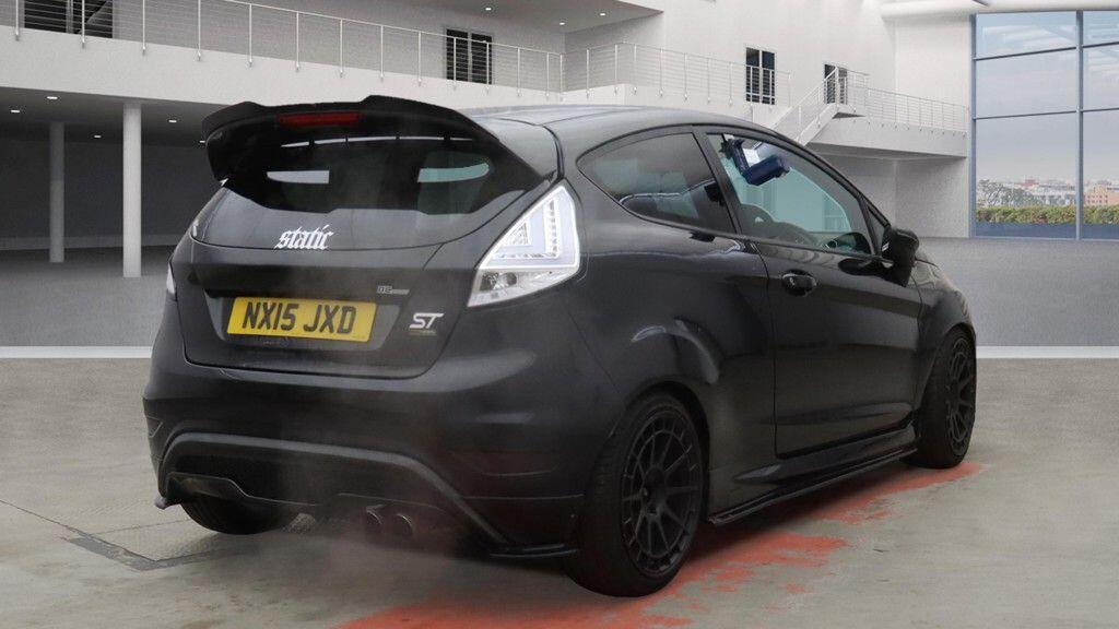 Used Ford Fiesta 2015 for sale - 76823810: Photo 4