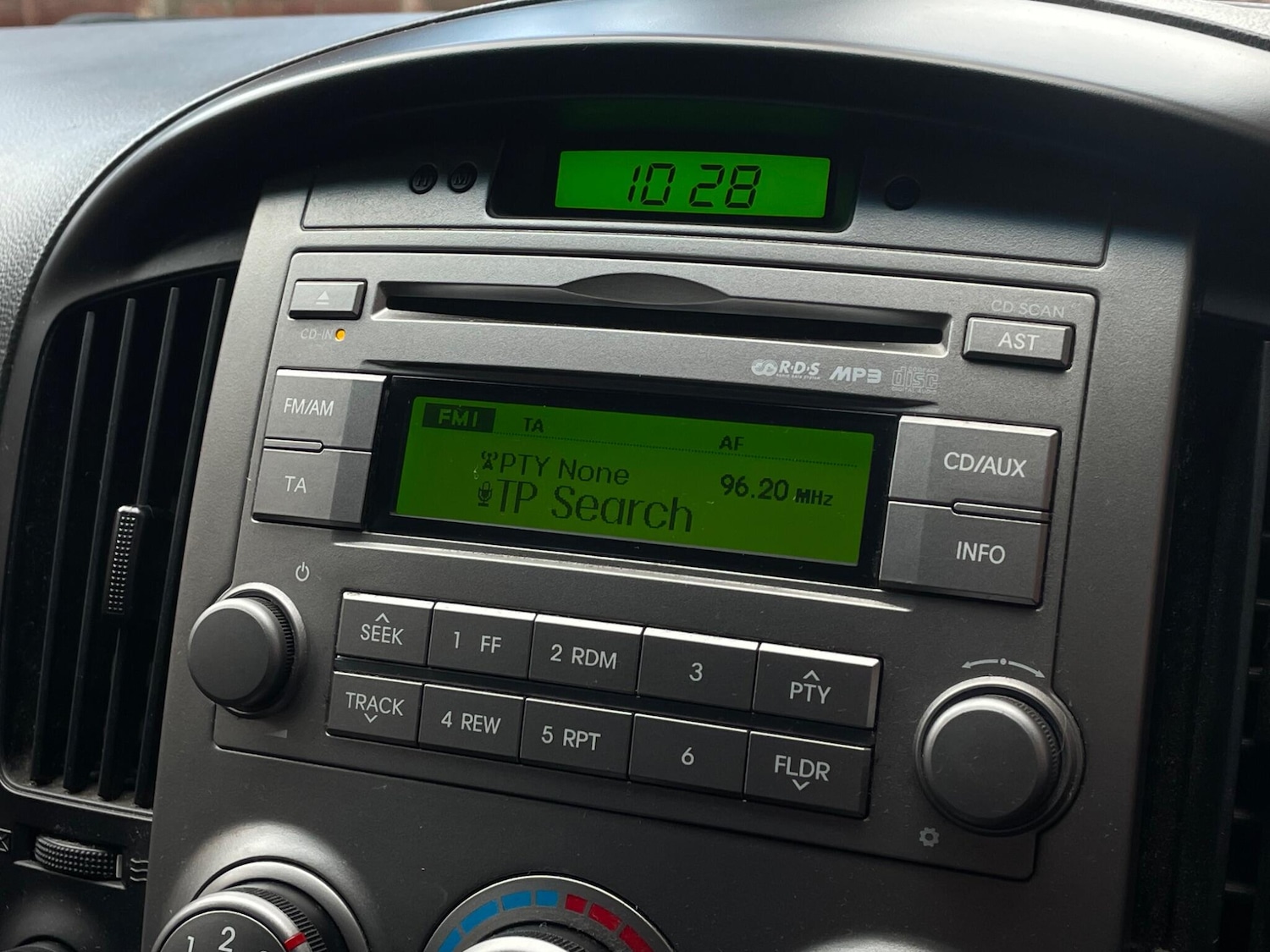 Used Hyundai i800 2012 for sale - 76521913: Photo 42