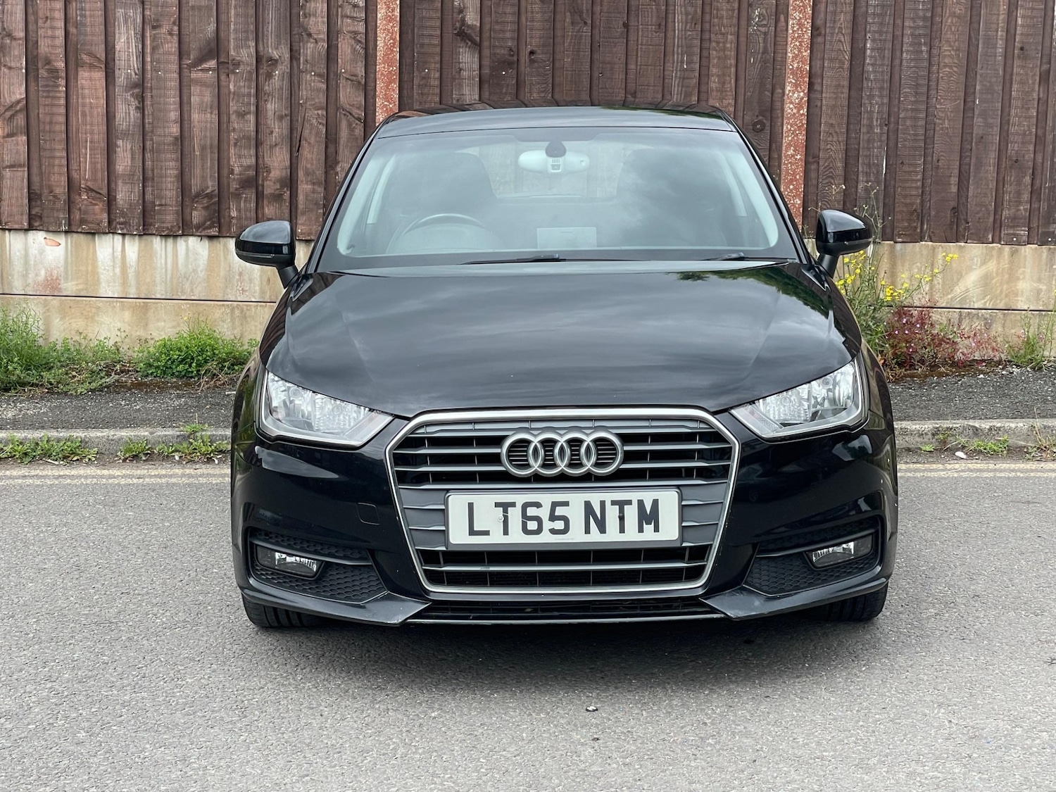 Used Audi A1 2015 for sale - 76370522: Photo 2