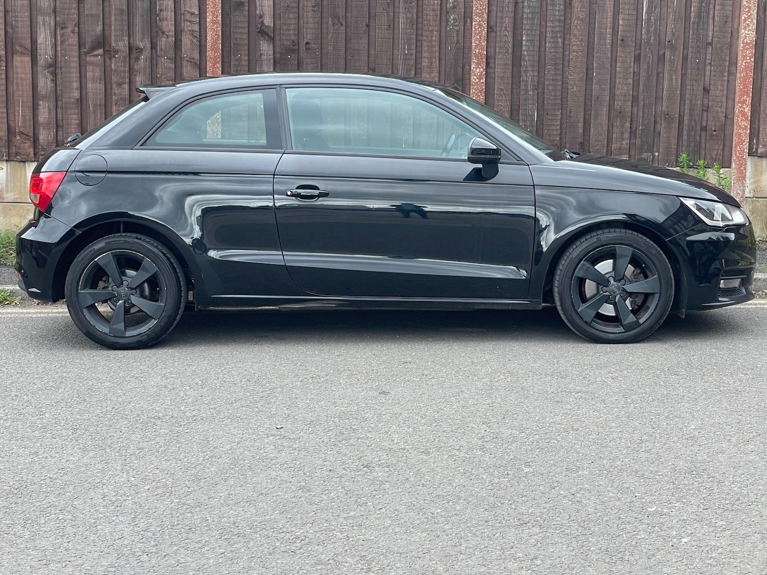 Used Audi A1 2015 for sale - 76370522: Photo 6