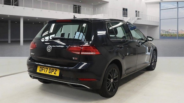 Used Volkswagen Golf 2017 for sale - 76251088: Photo 4