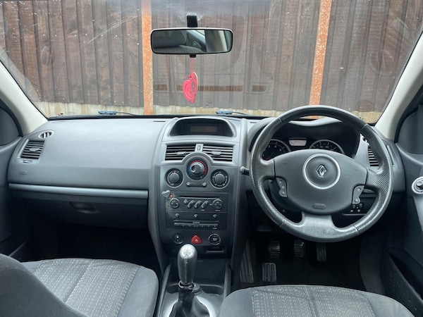 Used Renault Megane 2008 for sale - 76137821: Photo 17
