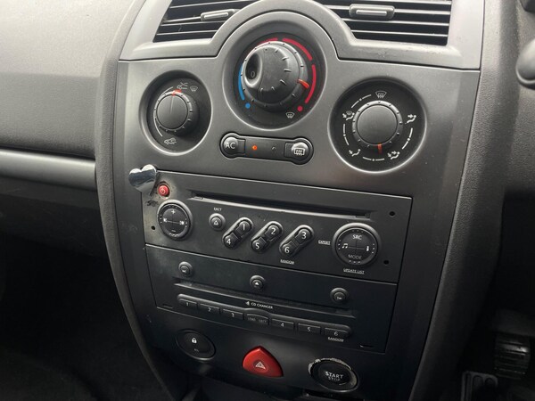 Used Renault Megane 2008 for sale - 76137821: Photo 34