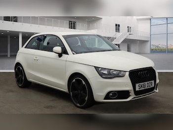 Used Audi A1 2011 for sale - 76521900: Photo