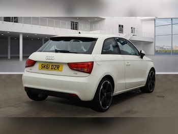 Used Audi A1 2011 for sale - 76521900: Photo