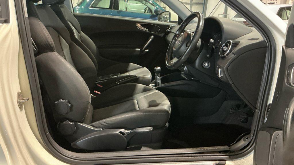 Used Audi A1 2011 for sale - 76521900: Photo 9