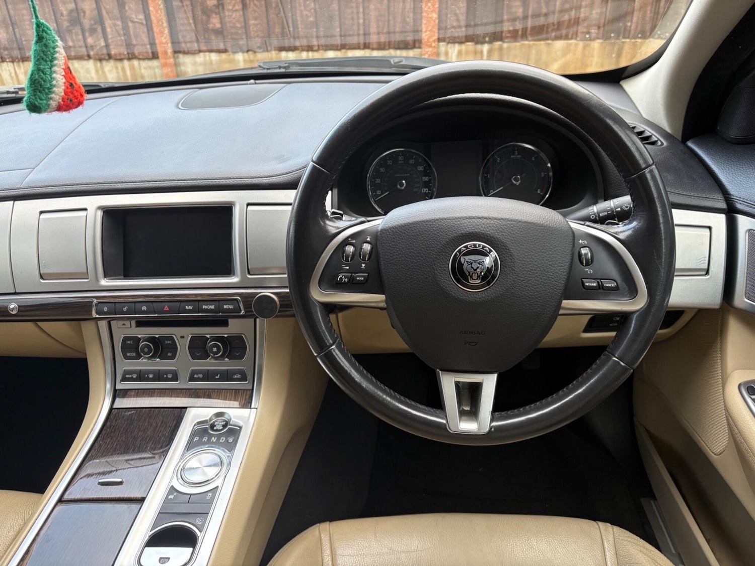 Used Jaguar XF 2015 for sale - 76942393: Photo 29