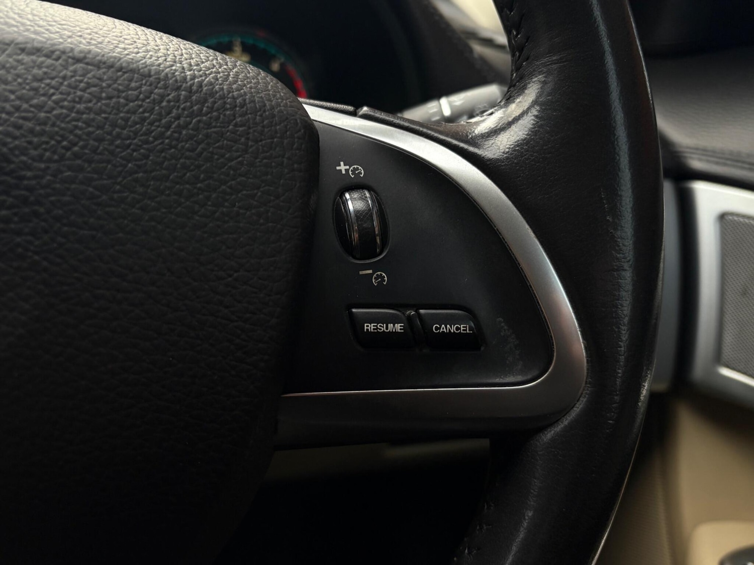 Used Jaguar XF 2015 for sale - 76942393: Photo 35