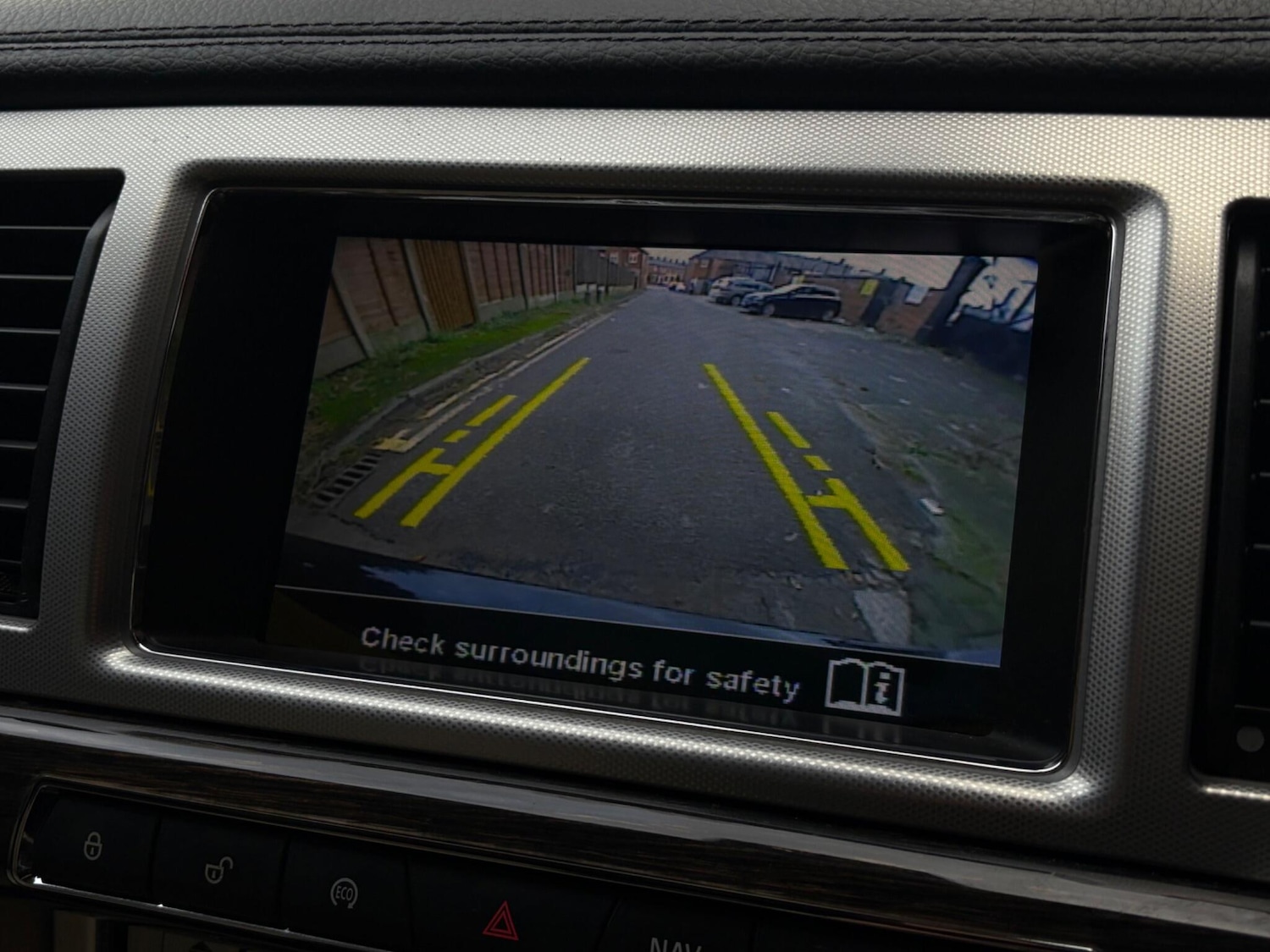 Used Jaguar XF 2015 for sale - 76942393: Photo 42