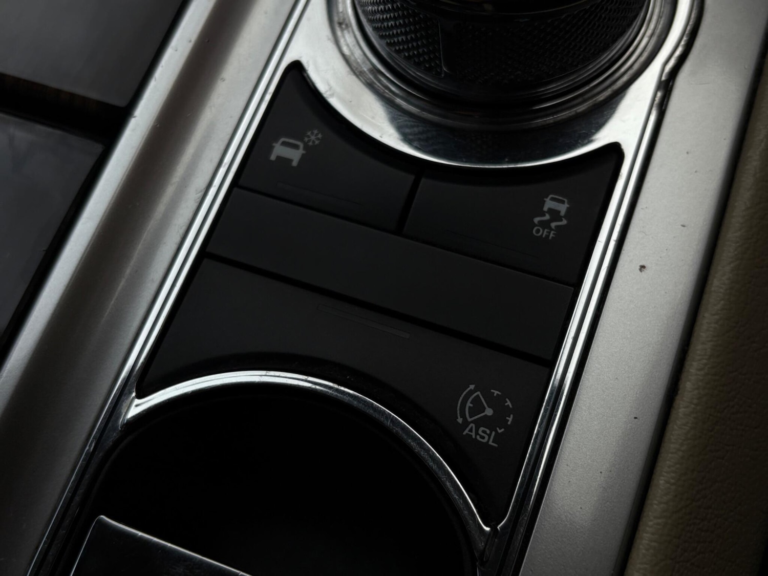 Used Jaguar XF 2015 for sale - 76942393: Photo 46